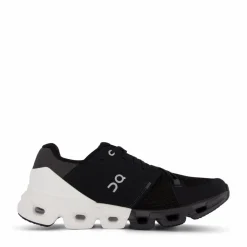 On Cloudflyer 4 Black/white* Löpning|Löparskor