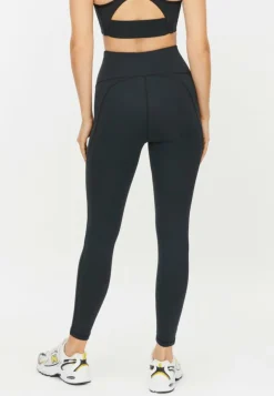 Röhnisch Flattering Curved High Waist T Black* Löpning|Träning