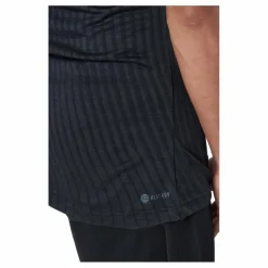 adidas Tennis Freelift Tee 000/black* T-Shirts|Racketsporter