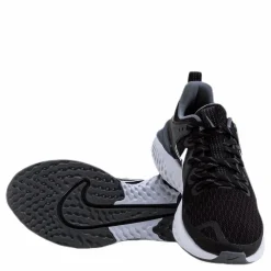 Nike Legend React 2 White/Black* Löpning|Löparskor